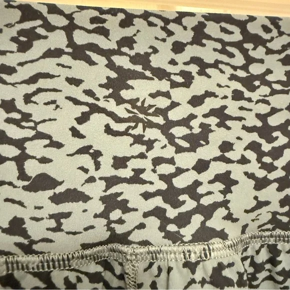 NWT Athleta Salutation Printed Joggers Petrol Blue Size M - Picture 8 of 9